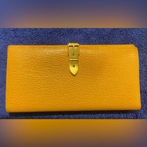 Gucci EUC Vtg “Buckle” Clasp Long Leather Wallet